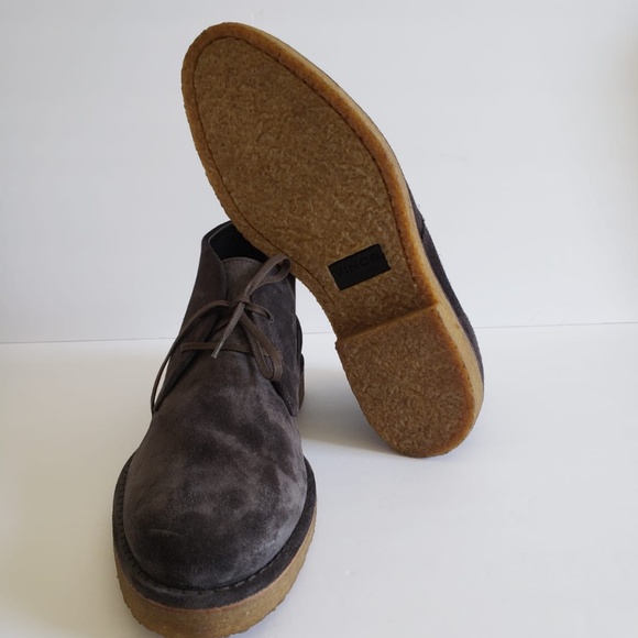 Vince Crofton Grey Suede Crepe Sole Chukka Boots - Picture 6 of 6